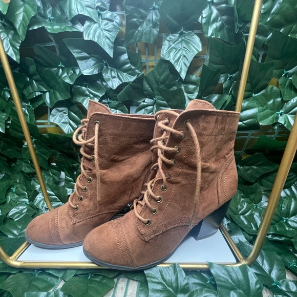 Spring Booties - Picture 2 of 5